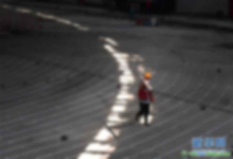 （體育·圖文互動）（4）易轉換、夠低碳、可持續(xù)——解密北京冬奧場館冰面建設亮點