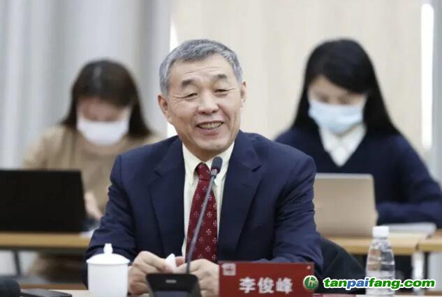 氣候?qū)＜遥禾贾泻湍繕藢⑸羁逃绊懳磥砣虍a(chǎn)業(yè)鏈的重組、重構(gòu)